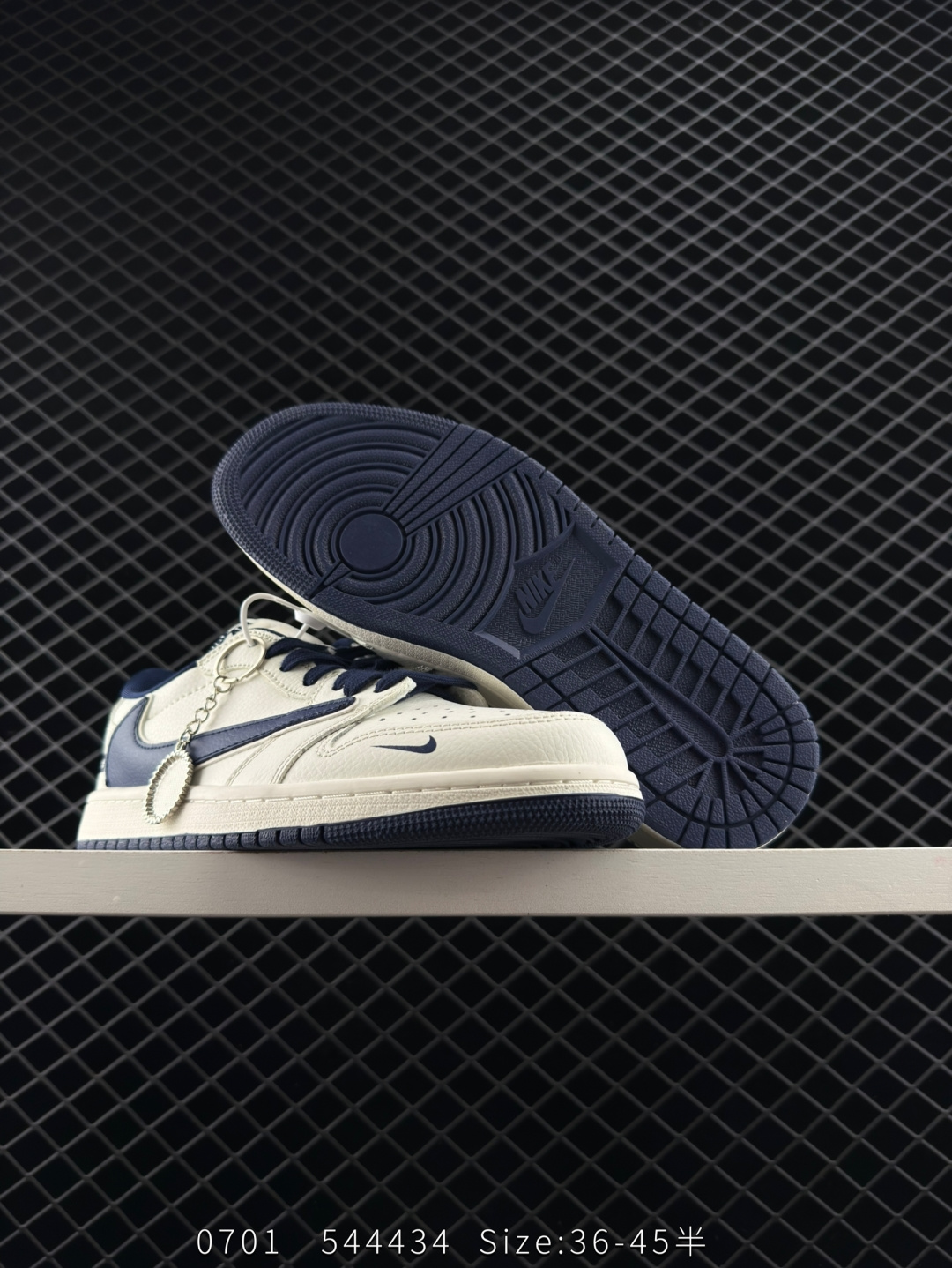 Travis Scott x Air Jordan 1 ” Reverse Mocha “